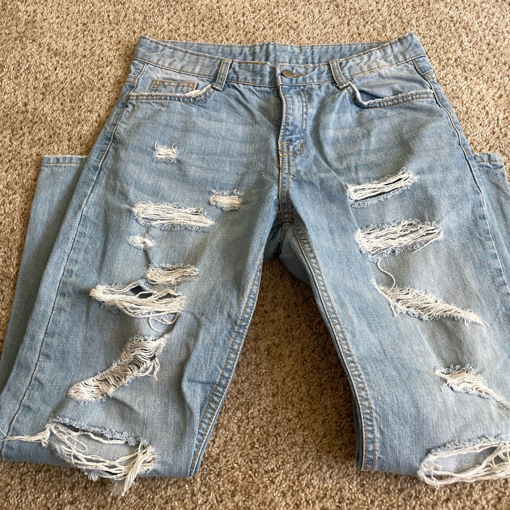 Jeans 👖: mix brand;H&M, SHEIN, and Elizabeth and James. Sizes; 2 medium/small